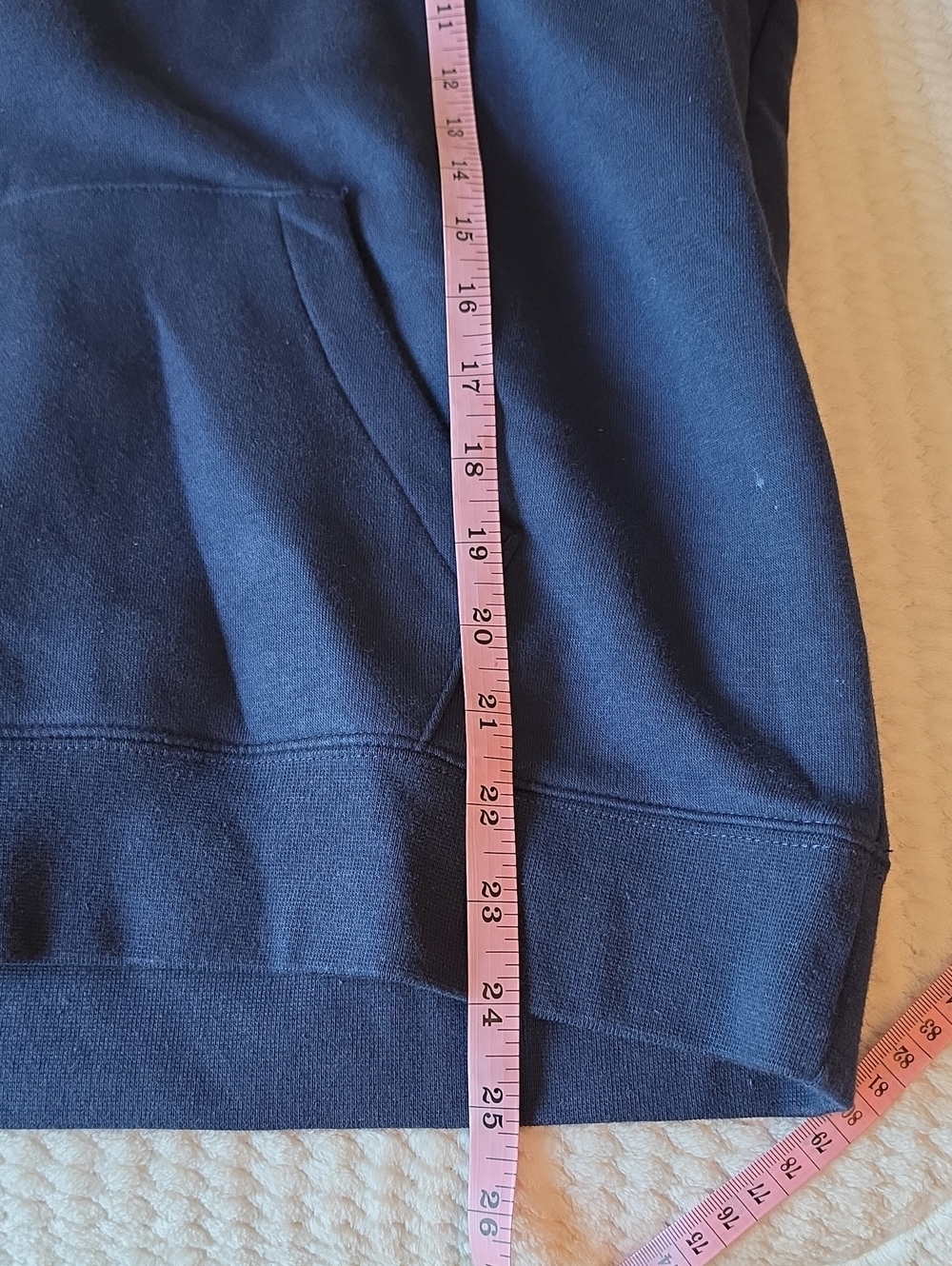 Nike Navy Yankees Pullover Hoodie Brand New - Picture 4 of 7